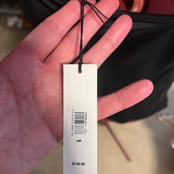 BNWT Banana Republic Black Silk Cami - small - Picture 4 of 4